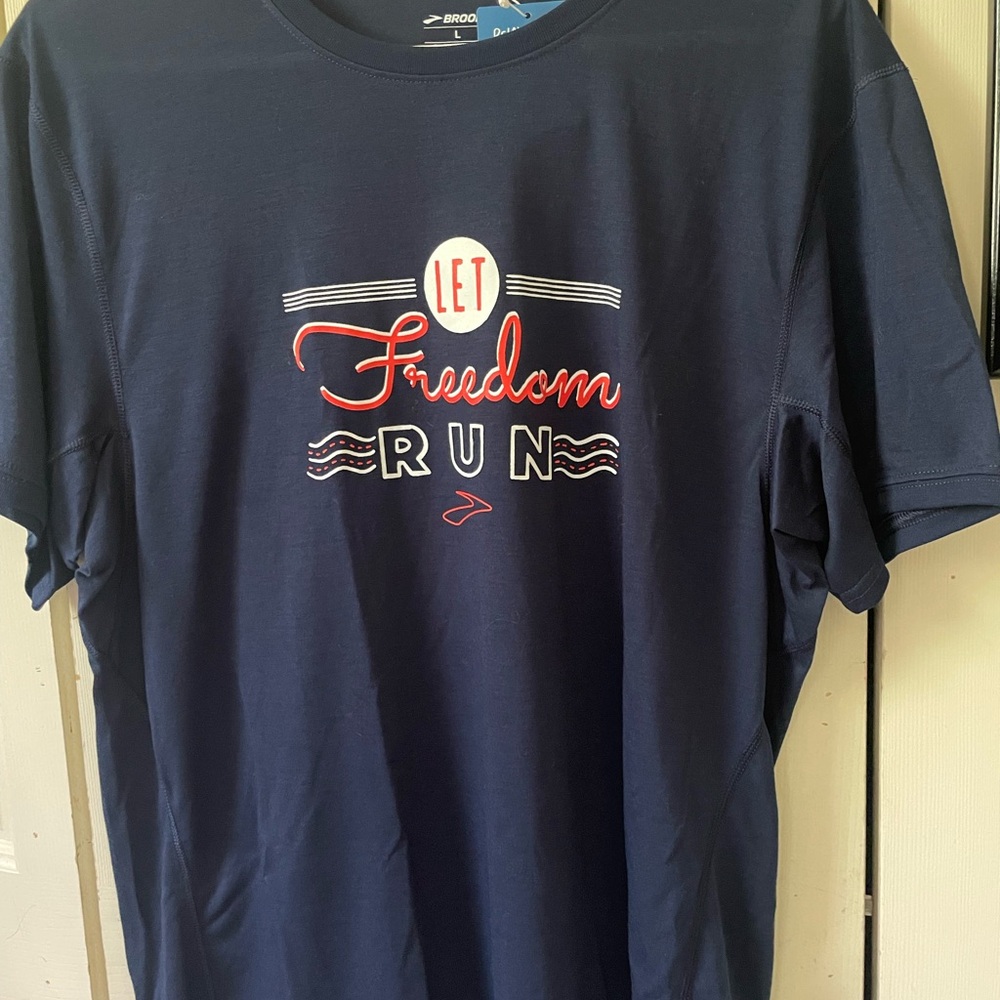 Brooks Blue Short Sleeve Tee with Graphic Design